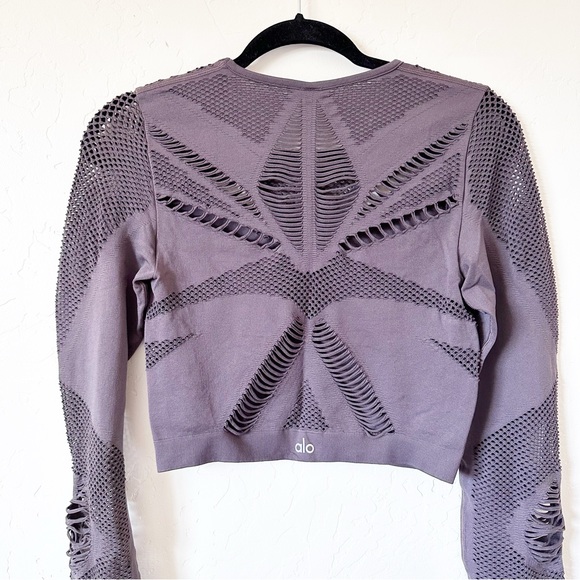 Alo Yoga Siren Long Sleeve Raisin Top M - Picture 6 of 8